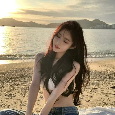 男爵的同桌小女生